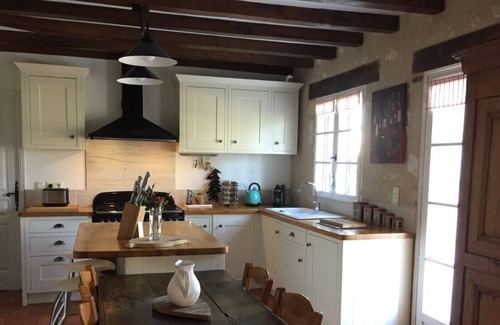 Saint-Aubin-de-Lanquais House | Cottage "The Bardottes" in a magnificent stone