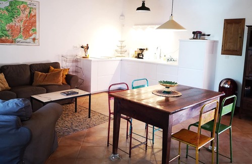 Saint-Hippolyte-du-Fort Cottage | Cottage in an old mill: garden, quiet, 2 to 3 people