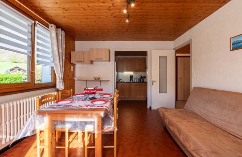Thones Ski Chalet | Cottage 'Gîte La Marmotte' with Mountain View, Private Terrace and Wi-Fi