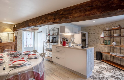 Jard-sur-Mer House | Cottage 'Gîte La Tourette' with Private Terrace, Private Garden and Wi-Fi