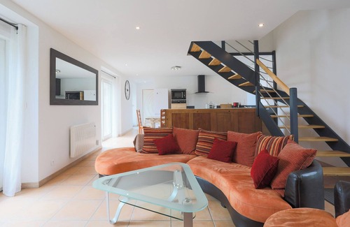 Andel House | Cottage 'Gite Ville Marie' with Private Terrace, Shared Garden and Wi-Fi