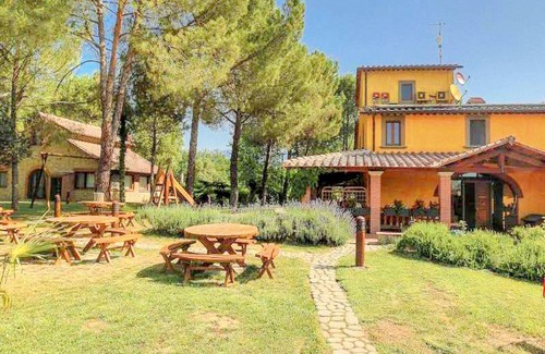 Terranuova Bracciolini Cottage | Cottage in Tuscany with Pool & Sauna
