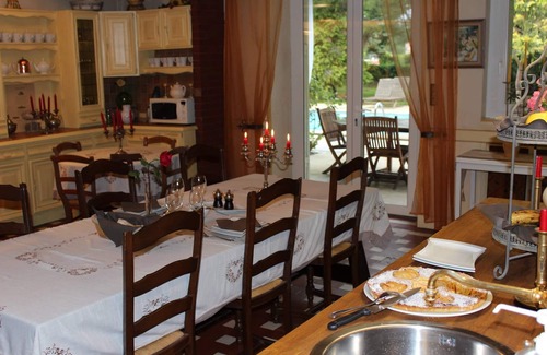 Montussan Other | COTTAGE in 13th Century Castle - 5 mins from Bordeaux