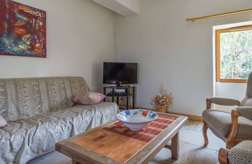 Giroux Other | Cottage in an old remote farmhouse near Châteauroux