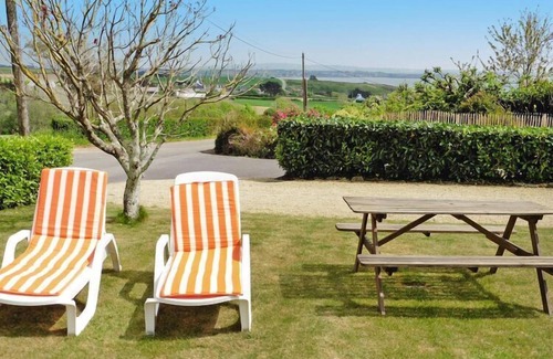 Telgruc-sur-Mer House | Cottage in Brittany with Stunning Sea Views