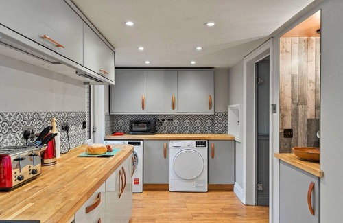 Hele Cottage | Cottage in Devon near Tarka Trail & Beaches