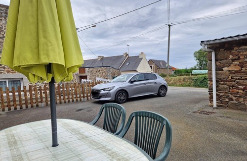 Plerin House | Cottage in France near Côte du Goëlo