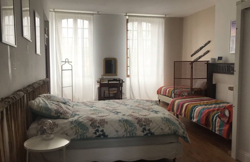 Aramits House | Cottage in Historic House "Etape En Barétous" with Private Terrace, Private Garden and Wi-Fi