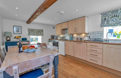 Kelso Cottage | Cottage in Kelso with Scenic Countryside Views