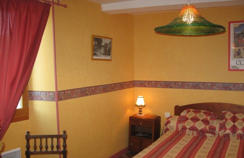 Labarthe-Bleys Cottage | Cottage in medieval village near Cordes / sky