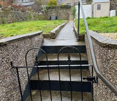Pembroke House | Cottage in Pembroke, Close to beaches