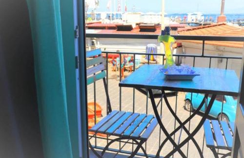 Sorrento Historic Centre Apartment | Cottage in Sorrento by Marina Grande Beach