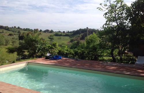 Chianni Cottage | Cottage in the countryside with private pool, parking and air conditioning
