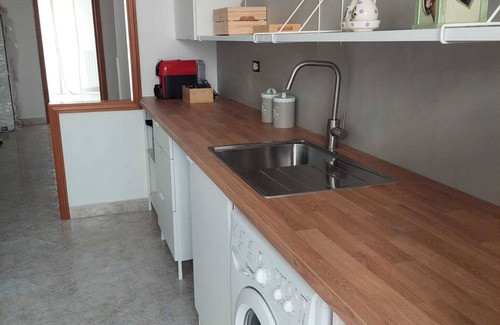 Mola di Bari Apartment | Cottage in the heart of Mola di Bari. sea. square. shops.