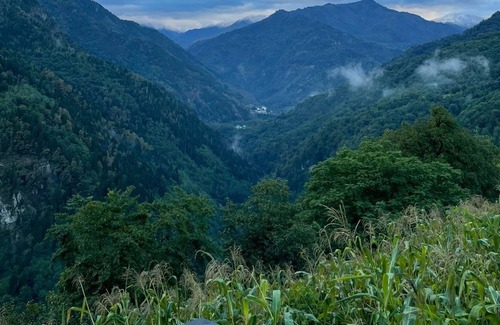 Khelvachauri Cabin | Cottage in the Mountains