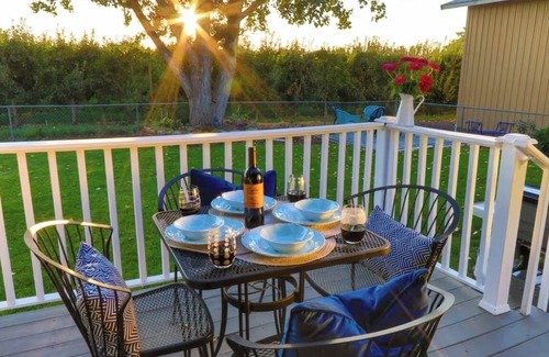 Milton-Freewater House | Cottage in The Rocks/nRemodeled Bungalow nestled in the Vineyards & Orchards