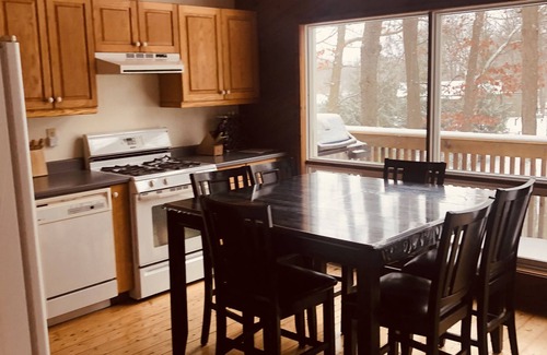 Grand Bend House | Cottage in the Woods
