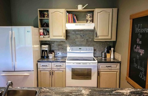 Beasley Cottage | Cottage in The Woods, Nelson