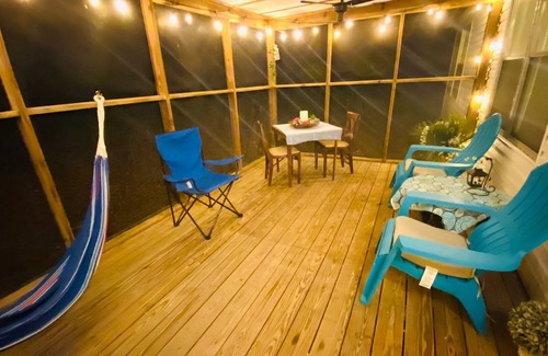 O Brien House | Cottage in the Woods - O'Brien Fl - 3 min to Royal Springs