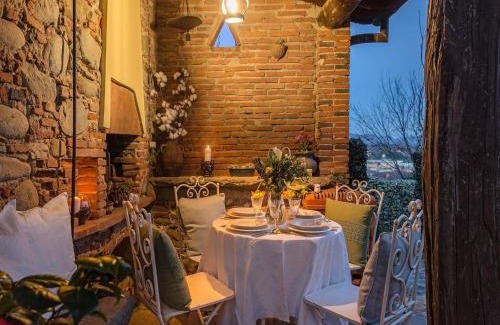 Uzzano Villa | Cottage in Tuscany near Lucca and Pistoia