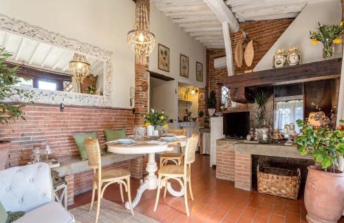 Uzzano Villa | Cottage in Tuscany near Lucca and Pistoia