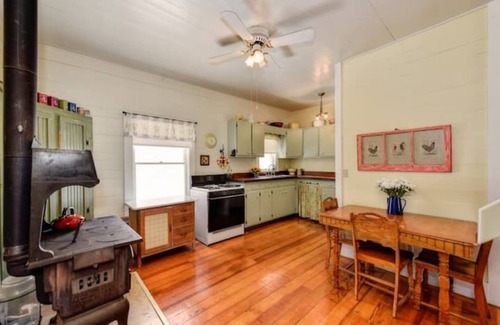 Shenandoah Valley Cottage | Cottage in Wine Country