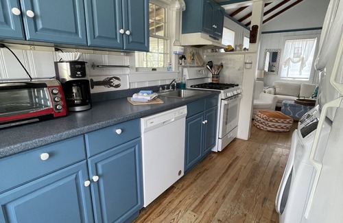 East Sandwich Cottage | Cottage is on a PRIVATE BEACH shared between two houses.
