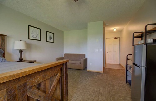 Clitherall Cottage | Cottage IV |Spitzer Lake : Escape to a Studio-Styled Cottage ! | Legacy Lakeside Resort