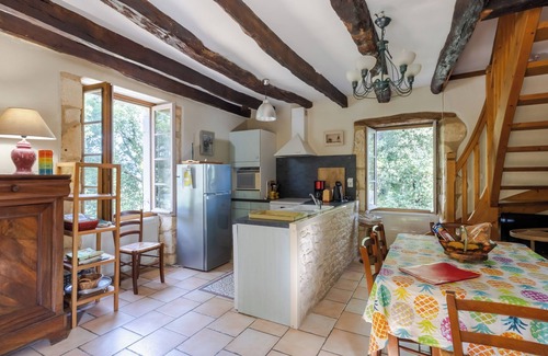 Cenac-et-Saint-Julien Cottage | Cottage 'La Maison De Tine' with Shared Pool, Private Garden and Wi-Fi