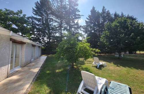 Chenou Cottage | Cottage 'Le Cerisier' with shared garden and Wifi