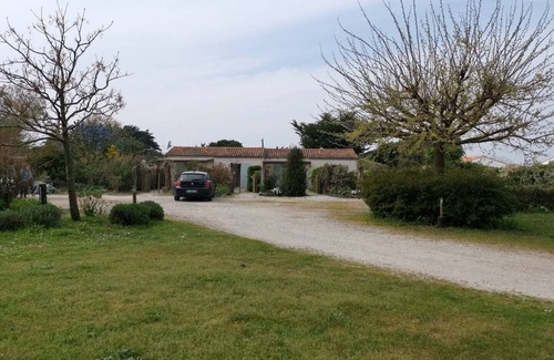 Sainte-Marie-de-Re Cottage | Cottage Les Roses de mer (Les Agapanthes)