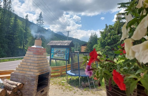 Vysoke Tatry Cottage | Cottage Martin A With a Bathtub and a Children's Playground!
