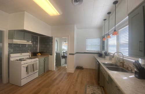 Center Point House | Cottage near Downtown Center Point, 10 min to Kerrville & Comfort, pet-friendly