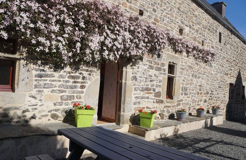 Plestin-les-Greves Cottage | Cottage near Locquirec, Morlaix, Lannion, Ploumanac'h, Perros-Guirrec