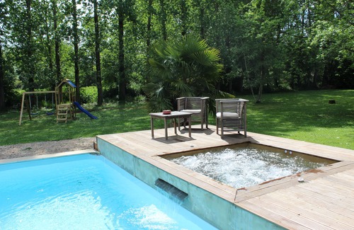 Daglan Cottage | Cottage near Sarlat - swimming pool 14 /7m and its jacuzzi shaded park of 5000m