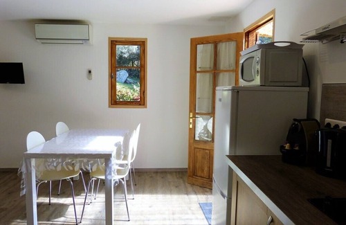 Vetricella Ski Chalet | Cottage of countryside sea view