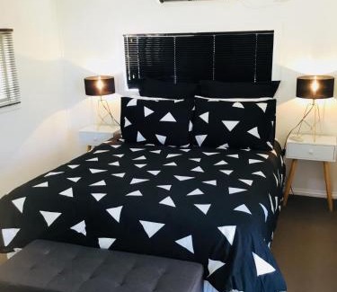 Winton Apartment | Cottage on Cork Steadman Cottage