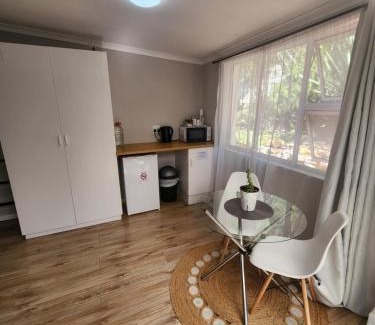 Grahamstown Bed & Breakfast | Cottage on Ilchester