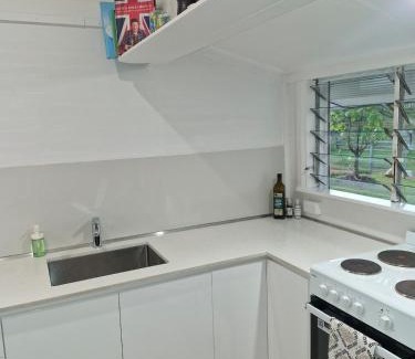 Mundowran House | Cottage on the Burnett, Mundubbera