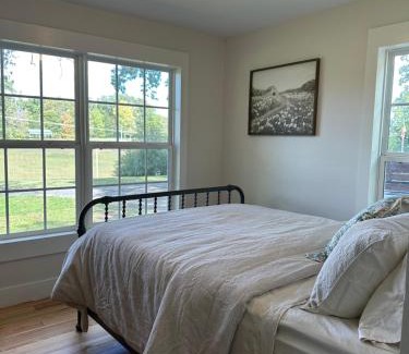 Knoxville House | Cottage on the Hill Knoxville