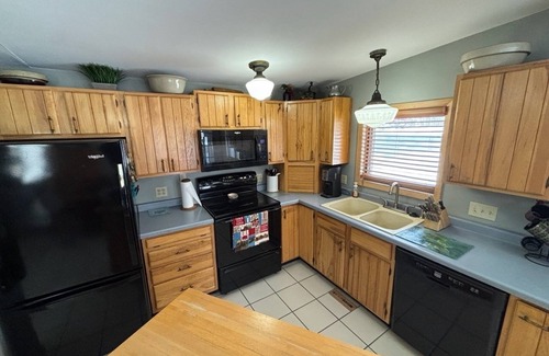 Lake Tomahawk Cottage | Cottage on the WI River. Enjoy the nature and beauty of the North Woods.