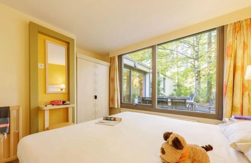 Chaumont-sur-Tharonne House | Cottage Premium by Interhome