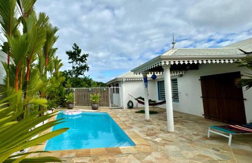 Tartane House | Cottage Palmier Rouge