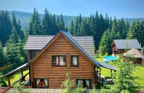Bukovel Cabin | Cottage PolyaNitsa окремий котедж з каміном