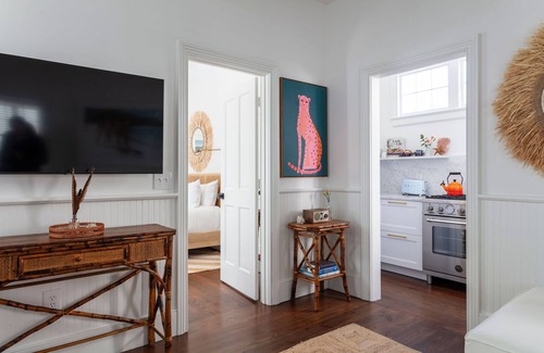 Cannonborough Elliotborough House | Cottage Row | Casa Zoë - Award Winning Condé Nast