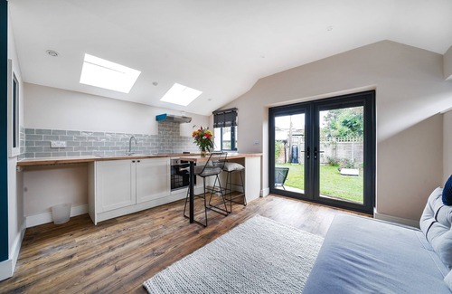 Woodchurch Cottage | Cottage set in the heart of award-winning village