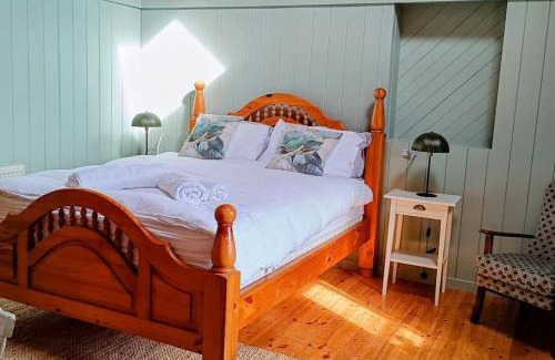 Cahirciveen House | Cottage Skelligs Coast, Ring of Kerry