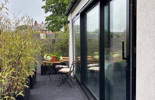 Bolton Cottage | Cottage - Sleeps 2, Patio & Free On-road Parking