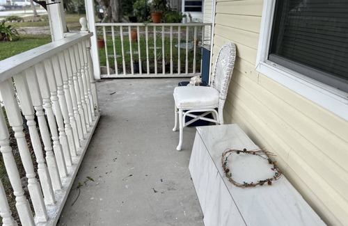 Central Naples Cottage | Cottage Studio Near Beach