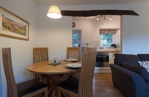 Llanwrtyd Wells Cottage | Cottage Troed y Rhiw room at Bronfelin & Troed-y-Rhiw Holiday Cottages